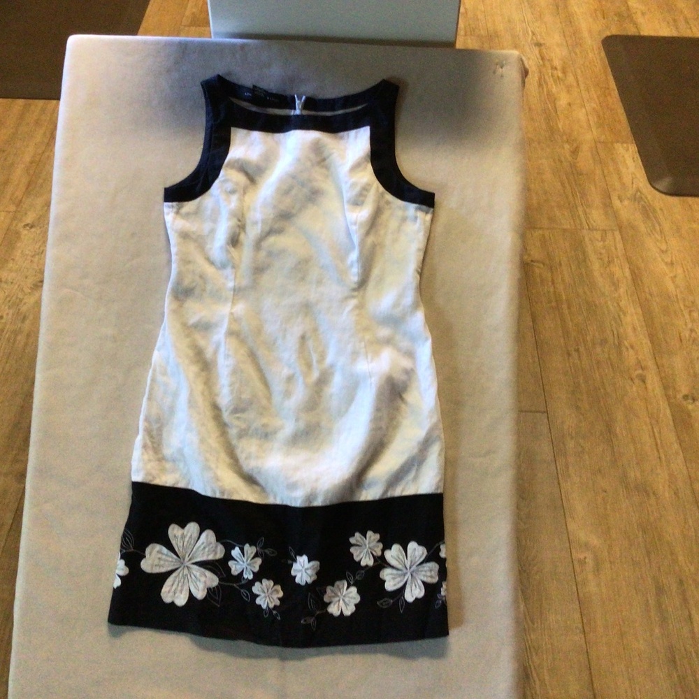 Jones New York Black and White Floral Dress sz 6